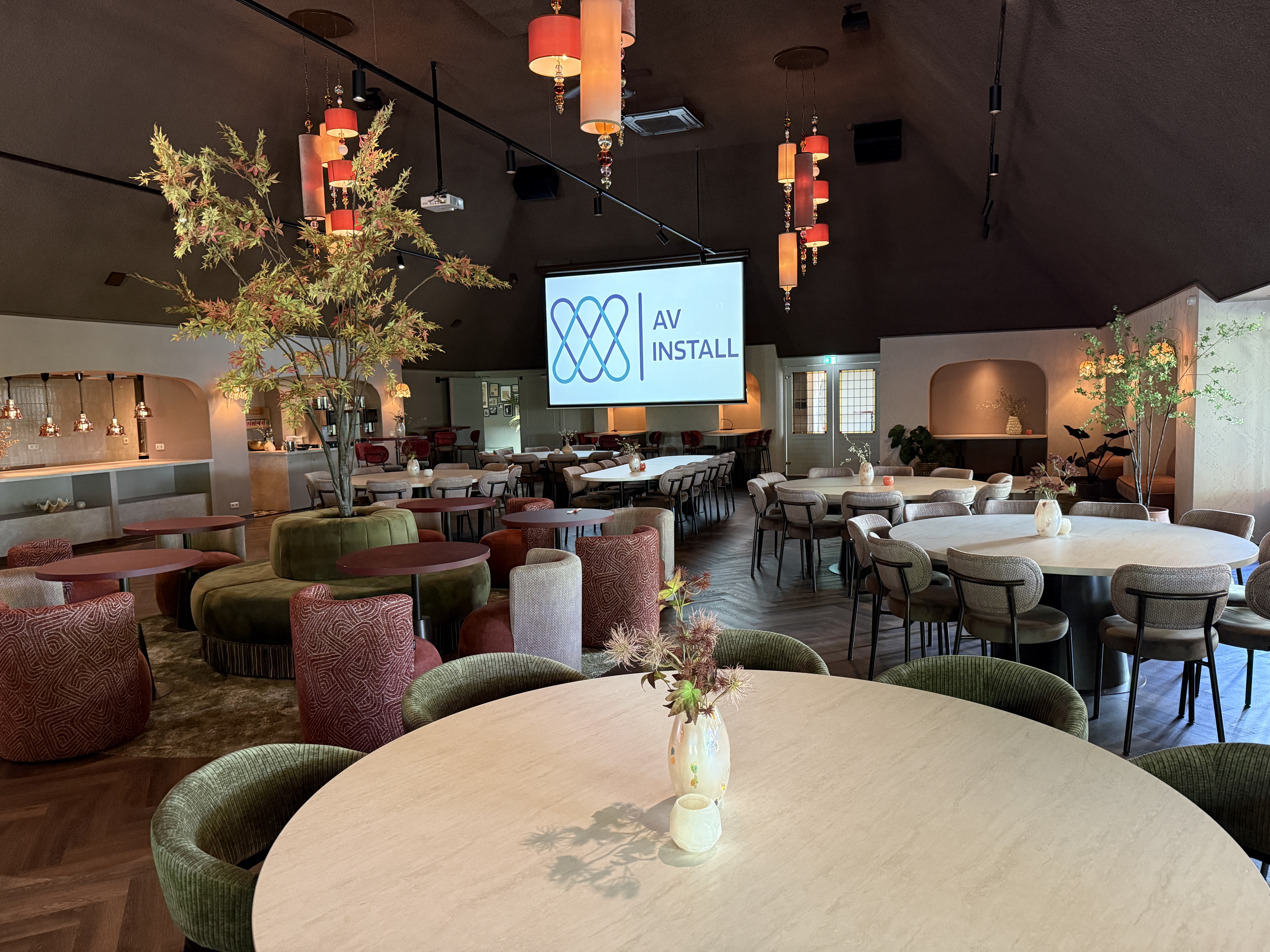 Duikenburg Echteld – Eenvoudig en betrouwbaar videosysteem voor de vernieuwde Waalzaal